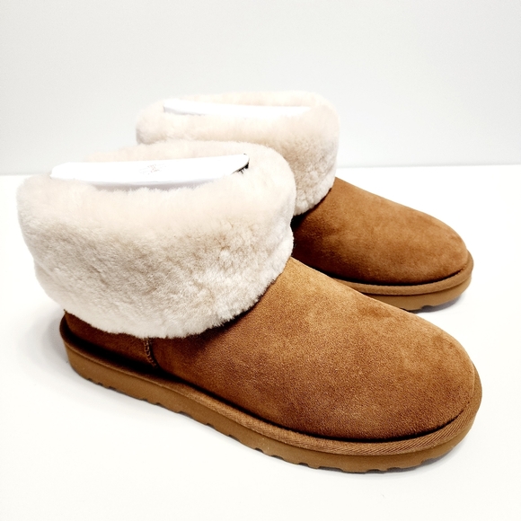 UGG Classic Mini Fluff Boots SZ 9 Chestnut - Picture 1 of 12